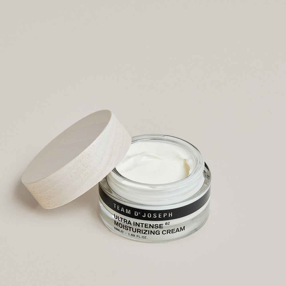 ULTRA  INTENSE  MOISTURIZING  CREAM,  50  ML